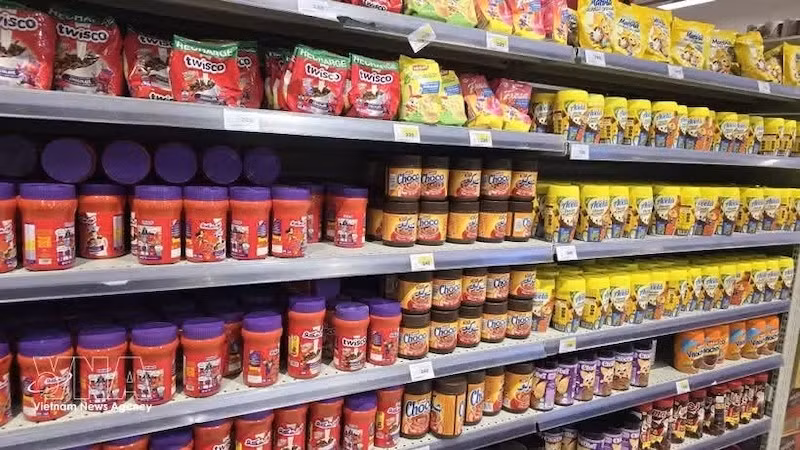 Продукция на основе какао представлена на полке супермаркета в Алжире. Фото: ВИА
