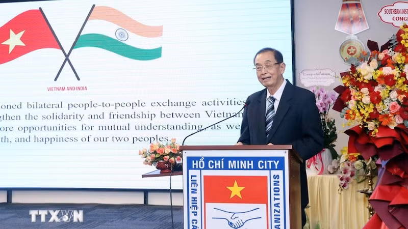 Председатель Общества вьетнамско-индийской дружбы г. Хошимина Хюинь Тхань Лап выступает на мероприятии. Фото: ВИА