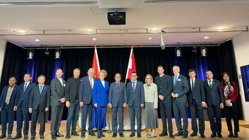 Делегаты форума. 