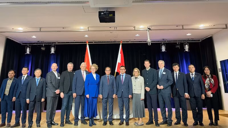 Делегаты форума. 