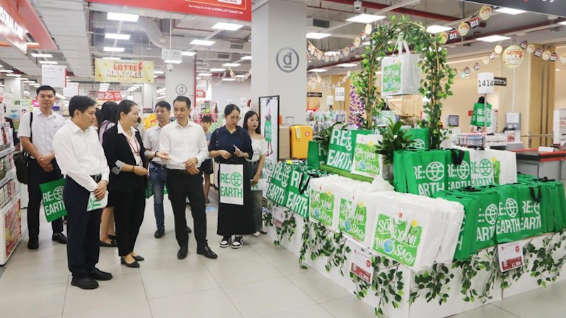 ESG является обязательным требованием для предприятий, стремящихся сохранять конкурентоспособность, привлекать инвесторов и устойчиво развиваться. Фото: До Бао