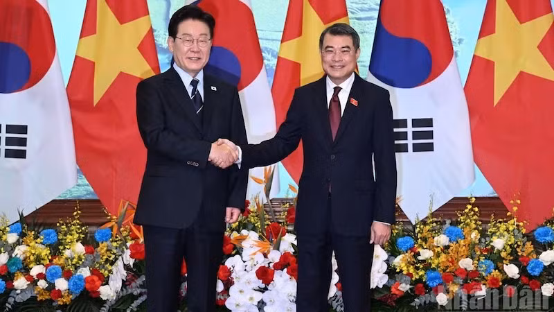 Премьер-министр Ле Минь Хынг и Президент Республики Корея Ли Чжэ Мен. Фото: Чан Хай
