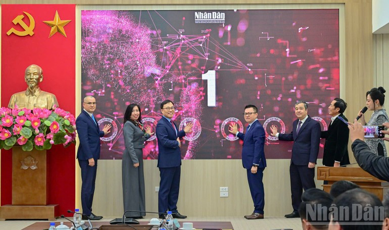 [Видео] Официальный запуск электронного издания газеты «Нянзан» на корейском языке