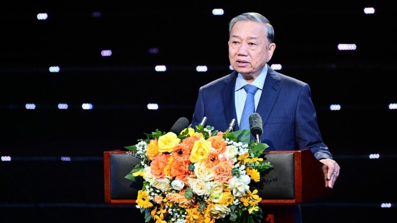 Генеральный секретарь ЦК КПВ То Лам выступает на мероприятии. Фото: Бао Лонг