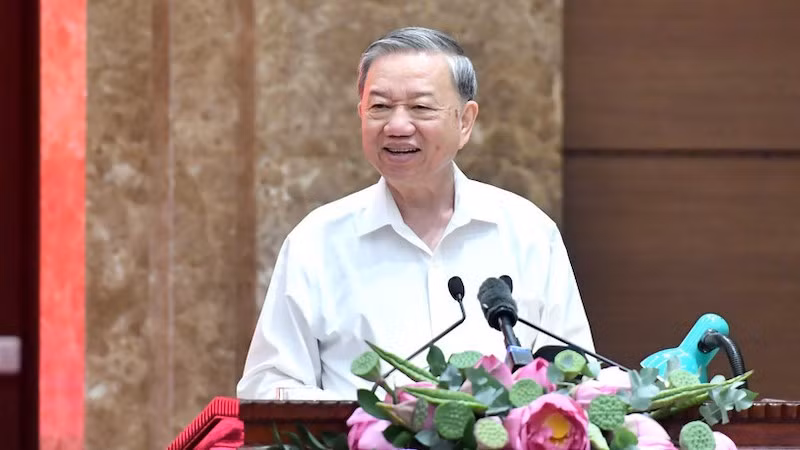 Генеральный секретарь ЦК КПВ То Лам выступает на встрече. Фото: Данг Кхоа