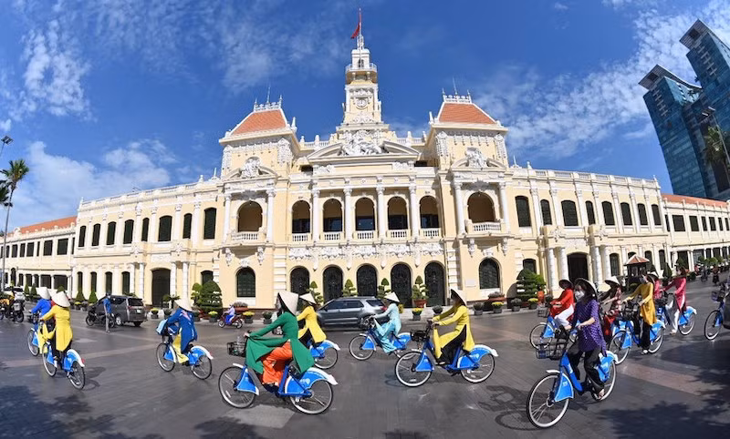 Город Хошимин предлагает множество уникальных туристических продуктов для привлечения как внутренних, так и иностранных туристов. Фото: ВИА 