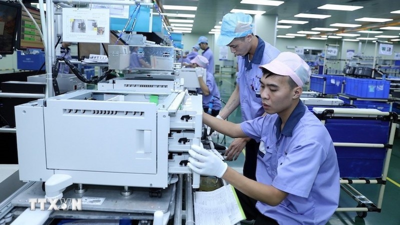 ООО EVA Precision Industry, с инвестиционным капиталом из Гонконга (Китай), расположенная в промышленно-городском комплексе VSIP Хайфон, специализируется на производстве электронных комплектующих для офисной техники. Фото: ВИА