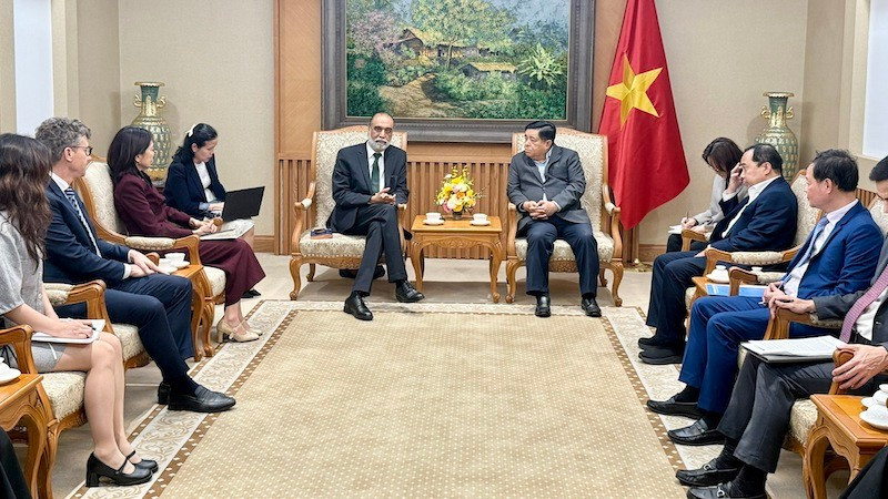 Вице-премьер Нгуен Тьи Зунг принимает г-на Амандипа Сингха Гилла. Фото: VGP