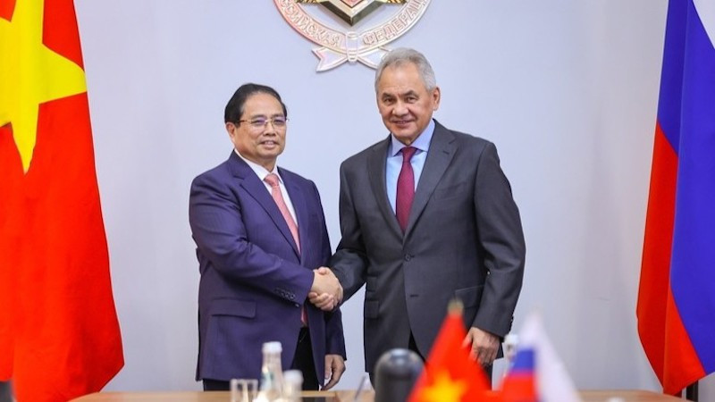 Премьер-министр Фам Минь Тьинь и Секретарь Совета безопасности РФ Сергей Шойгу. Фото: VGP