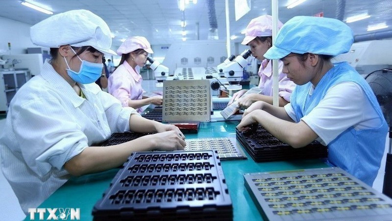 Линия сборки электронных компонентов на заводе компании Баошен в провинции Бакжанг. Фото: ВИА