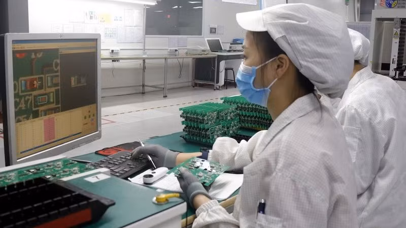 Работники полупроводниковой отрасли. Фото: ВИА