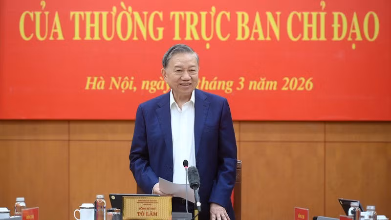 Генеральный секретарь ЦК КПВ То Лам выступает на заседании. Фото: Данг Кхоа