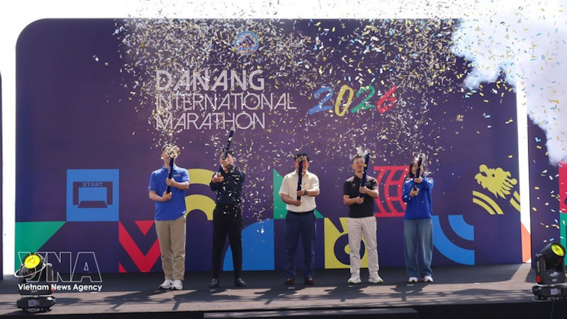 Делегаты выполняют церемонию открытия соревнования. Фото: ВИА