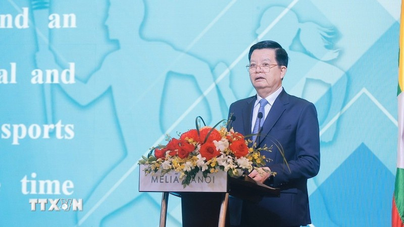 Вице-премьер Май Ван Тьинь выступает на мероприятии. Фото: ВИА