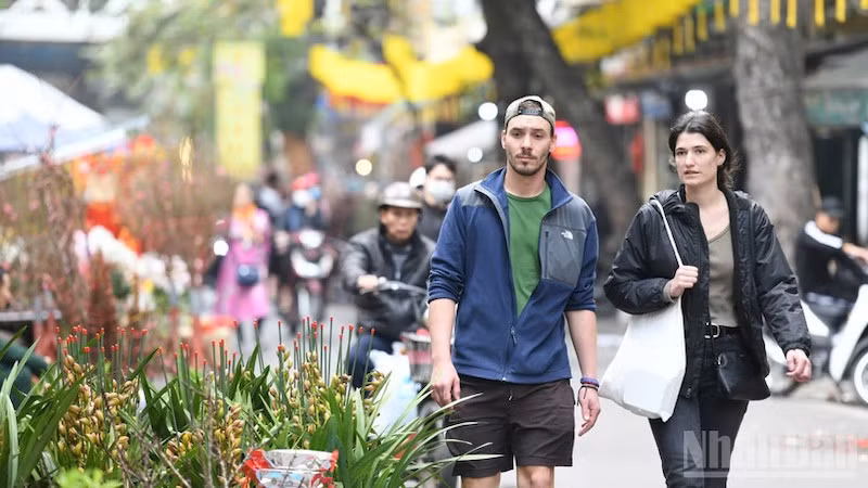 За январь 2026 года Вьетнам принял 2,5 млн иностранных туристов. Фото: Тхань Дат