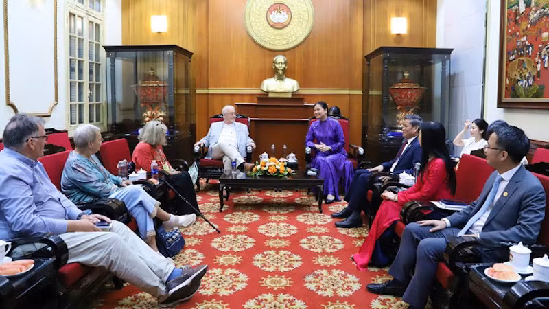 Общий вид приема.