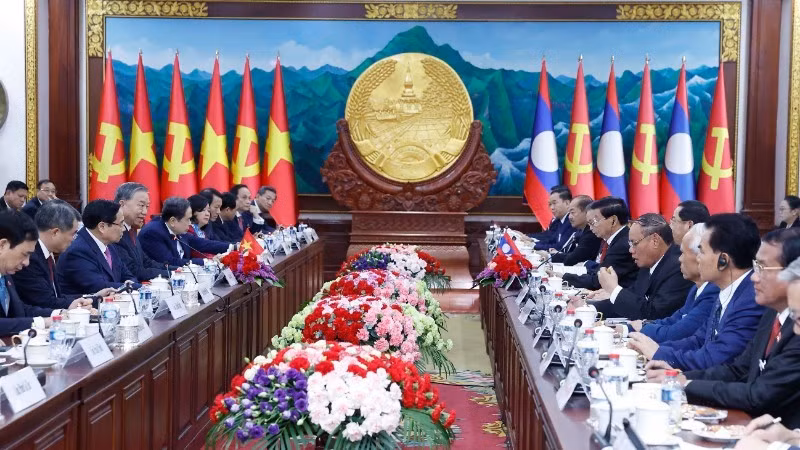 Общий вид переговоров. Фото: ВИА