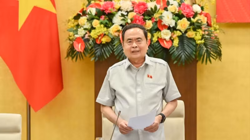 Председатель НС Чан Тхань Ман выступает на конференции. Фото: Зюи Линь