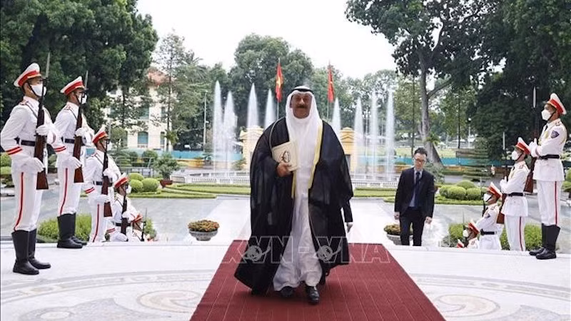 Посол Кувейта во Вьетнаме Юсеф Ашур Аль-Саббах. Фото: ВИА