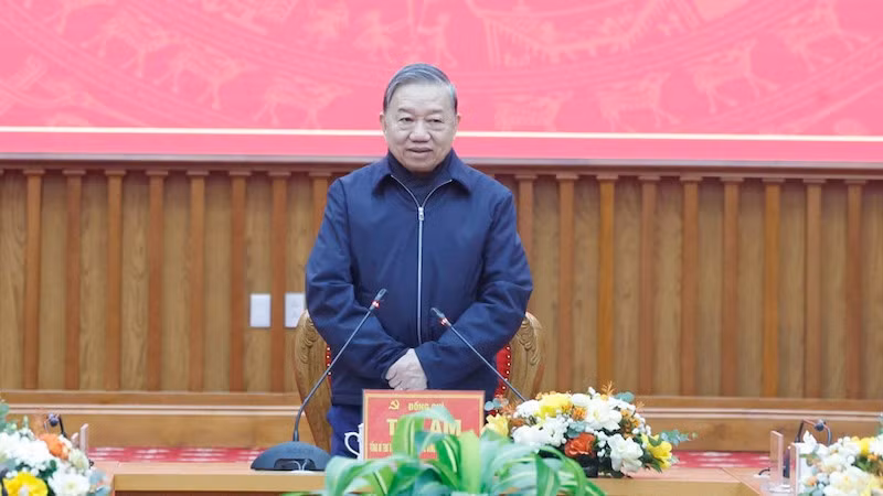 Генеральный секретарь ЦК КПВ То Лам выступает на встрече. Фото: ВИА