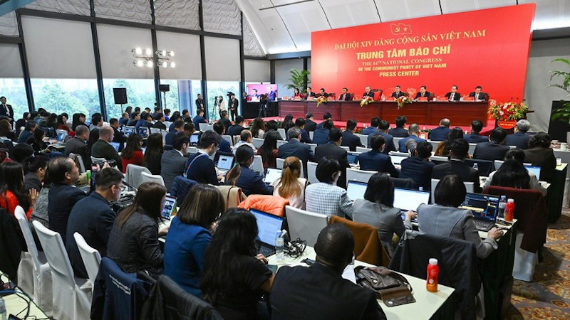 Общий вид пресс-конференции.