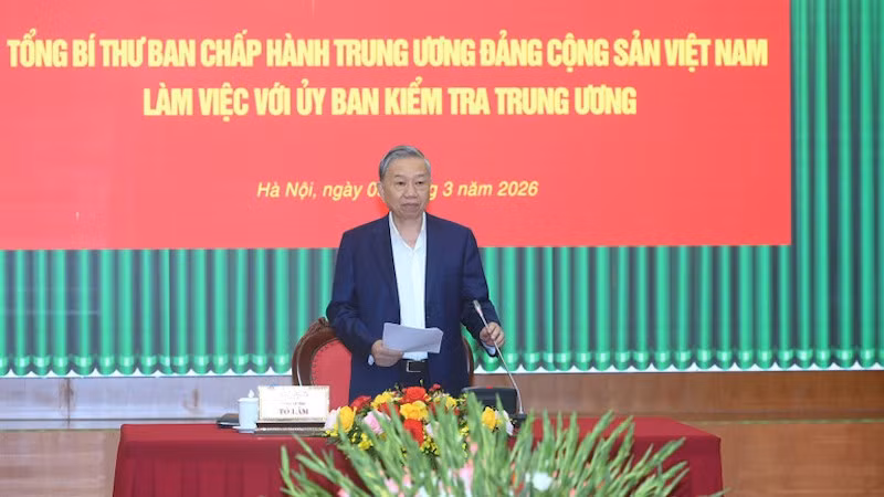 Генеральный секретарь ЦК КПВ То Лам выступает на встрече. Фото: Данг Кхоа