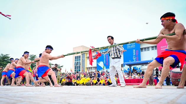 [Фото] Яркое празднование 10-летия признания перетягивания каната как объект нематериального культурного наследия человечества