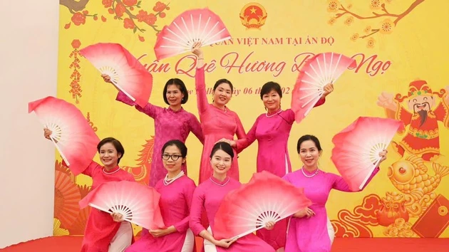 Теплая атмосфера мероприятий по встрече Тэта вьетнамцев в разных странах