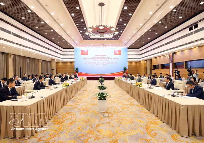 Первое заседание стратегического диалога формата «3+3» на уровне министров иностранных дел, обороны и общественной безопасности Вьетнама и Китая. (Фото: ВИА)