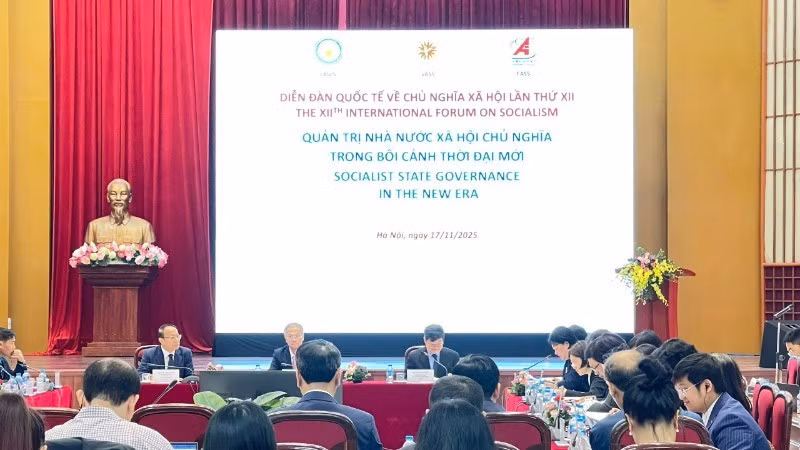 Общий вид форума.