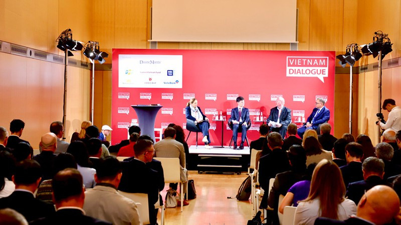 Участники форума обсудили ключевые темы, формирующие будущее экономического сотрудничества Вьетнама и ЕС. (Фото: ВИА)