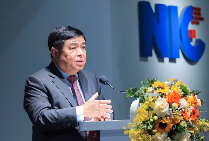 Заместитель Премьер-министра Нгуен Чи Зунг выступает на церемонии. (Фото: ВИА)