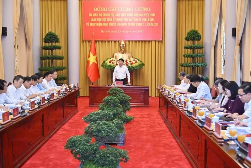 Общий вид рабочей встречи.