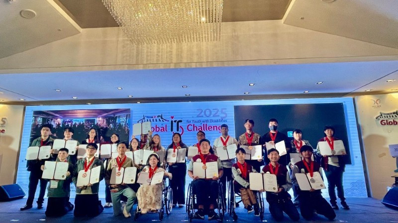 Лауреаты конкурса. Фото: Компания «Nghị Lực Sống» (Воля к жизни)