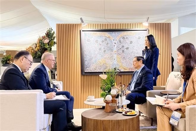 Премьер-министр Фам Минь Тьинь встретился с премьер-министром Австралии Энтони Албанезе.