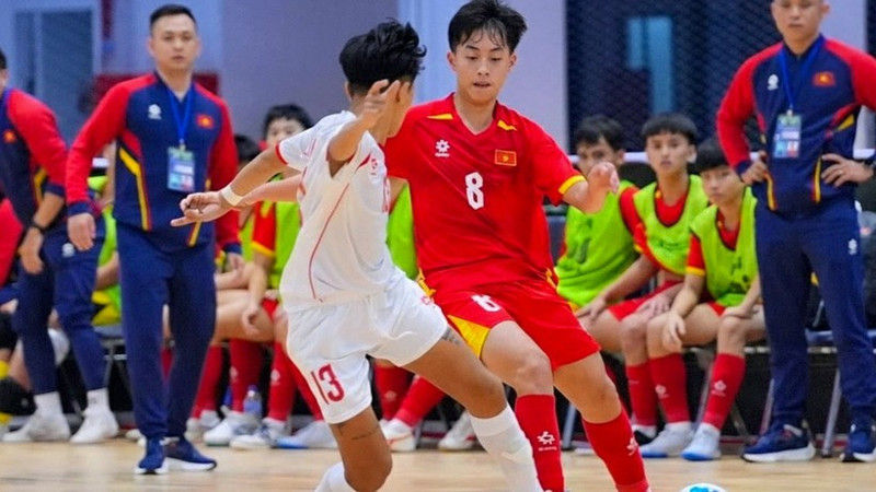 Молодые игроки вьетнамской команды по футзалу. (Фото: Федерация футбола Вьетнама)