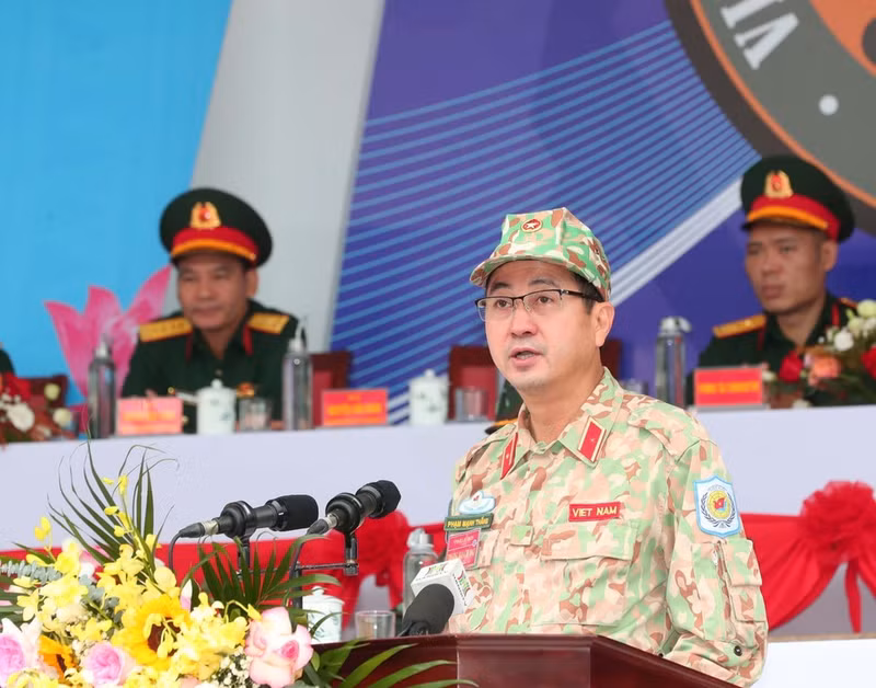 Генерал-майор Фам Мань Тханг, начальник Департамента миротворческих операций Вьетнама, выступает с речью. (Фото: ВИА)
