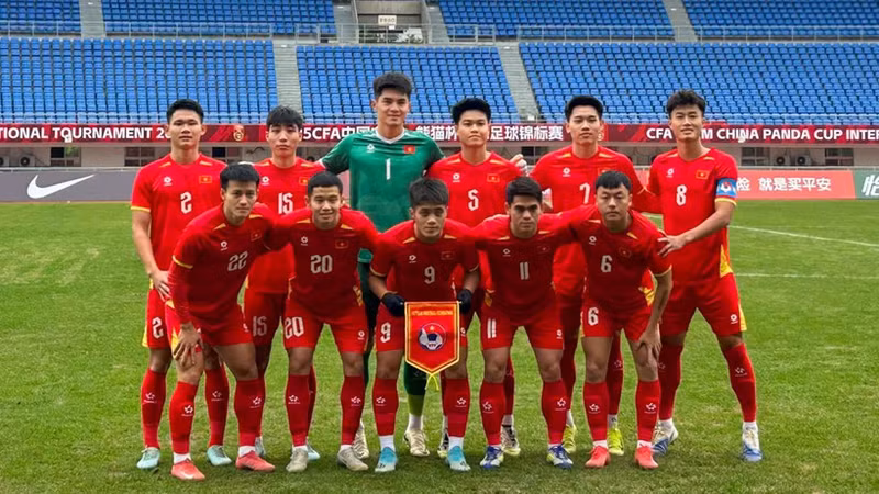 Стартовый состав сборной U22 Вьетнама в матче против сборной U22 Южной Кореи. (Фото: Федерация футбола Вьетнама)