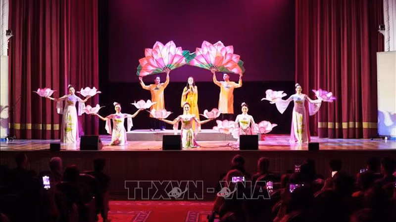 anh-07-2523.jpg