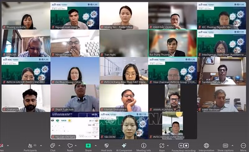 Представители предприятий двух стран участвуют в семинаре. Фото с экрана: ВИА