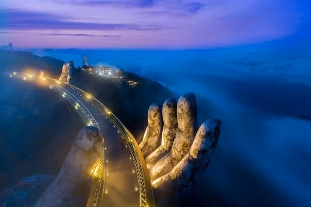 Золотой мост во Вьетнам признан одним из самых красивых мостов мира в 2026 году по версии Time Out. (Фото предоставлено Hello Vietnam)