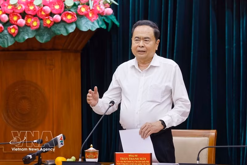 Председатель Национального собрания Чан Тхань Ман выступает с речью. (Фото: ВИА)