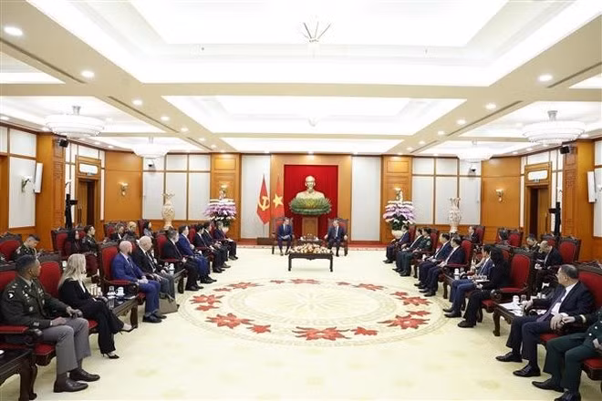 Генсекретарь То Лам принял Министра войны США Пита Хегсета (Фото: ВИА)