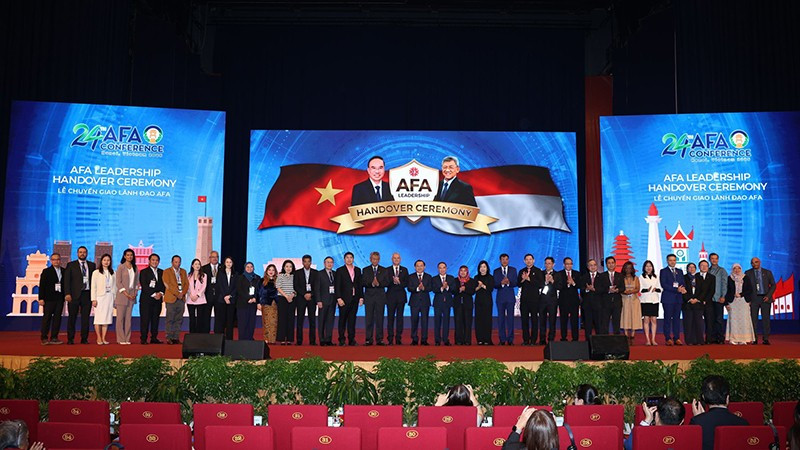 Участники мероприятия. (Фото: VGP)