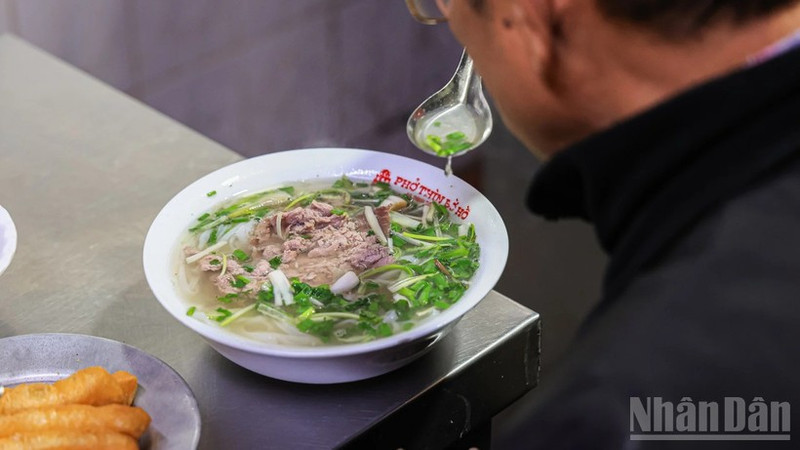 Вьетнамская кухня заняла 2-е место в мире по лучшим блюдам из лапши по версии TasteAtlas. (Фото: Ха Нам)