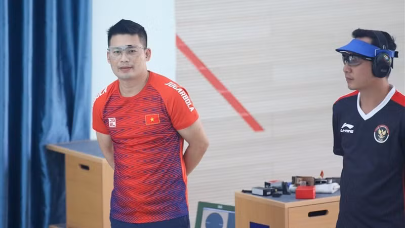 Стрелок Ха Минь Тхань вместе с товарищами по команде принес очередное достижение вьетнамской сборной по стрельбе.