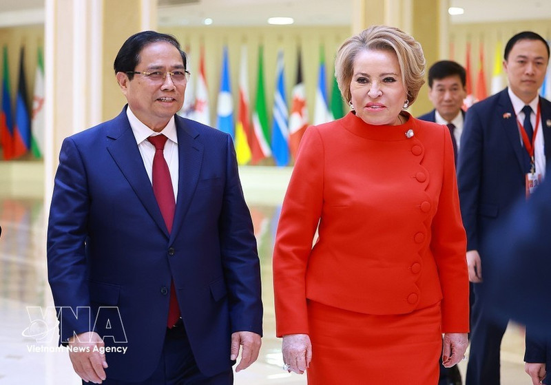Премьер-министр Фам Минь Тьинь и Председатель Совета Федерации России Валентина Матвиенко. (Фото: ВИА)
