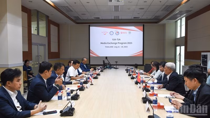 Семинар по вопросу сотрудничества в сфере медиа между Таиландом и Вьетнамом. Фото: Суан Шон