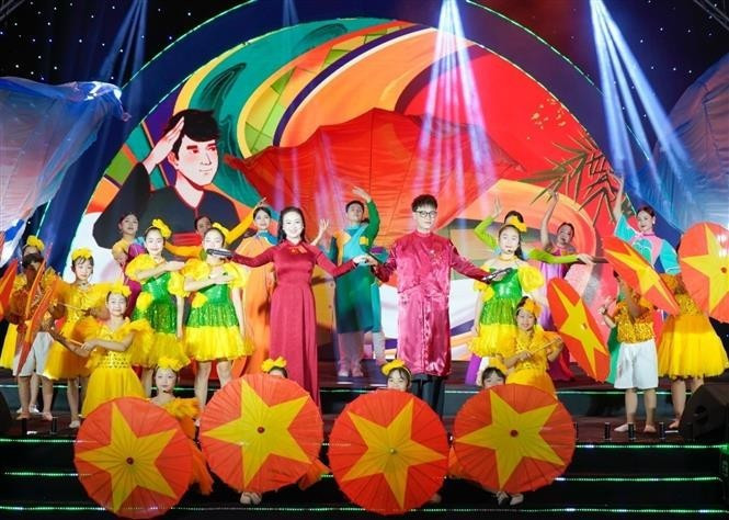 Художественное представление на церемонии открытия программы. (Фото: ВИА)