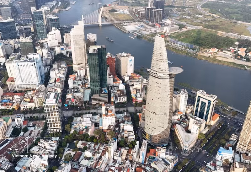 Финансовая башня Bitexco Financial Tower в центре города Хошимин. (Фото: ВИА)